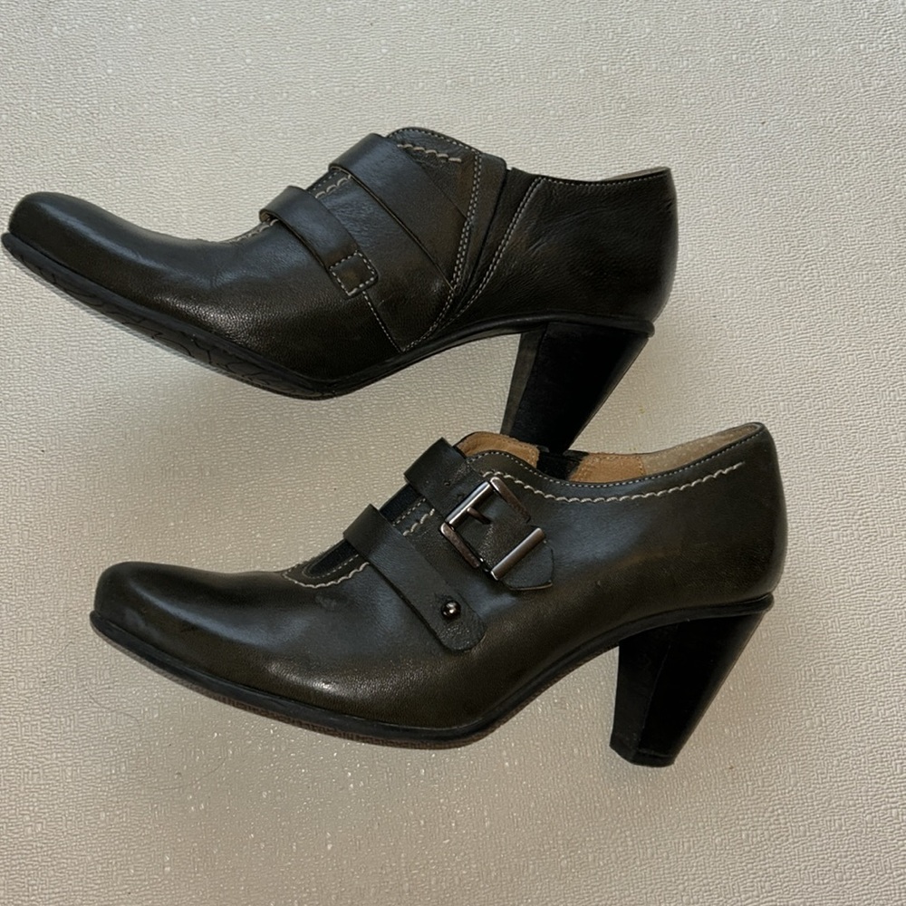 Fidji from Anthropology-dark brownChunky Heel Oxford Shoes with Broguing details